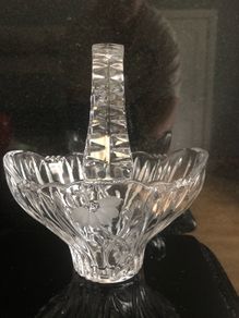 24  % lead crystal bowl