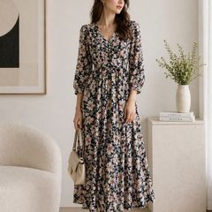 Ladies black-based floral print midi dress: Size 10