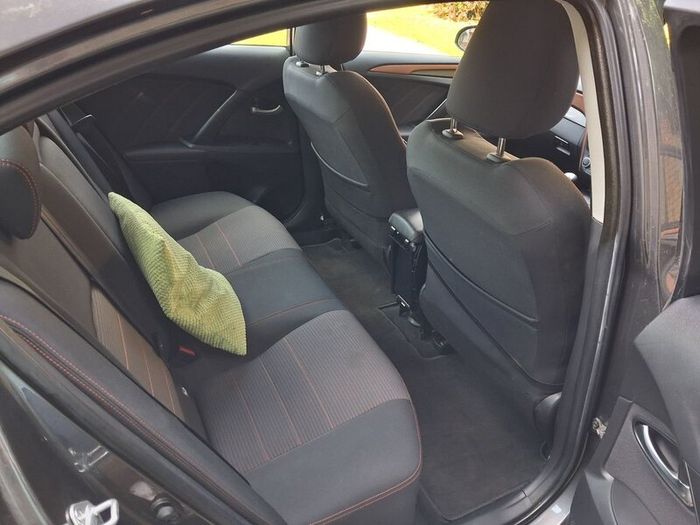 Toyota Avensis 2015