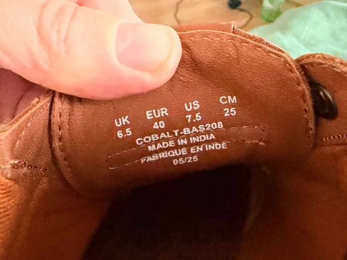 Chukka Boots Base London