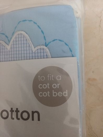 Mothercare  2 Flat Cotton  Sheets. Fit : Cot or Cot Bed. B.N.W.T
