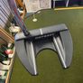 Odyssey DFX V-Line Fang Putter 33" Image 2