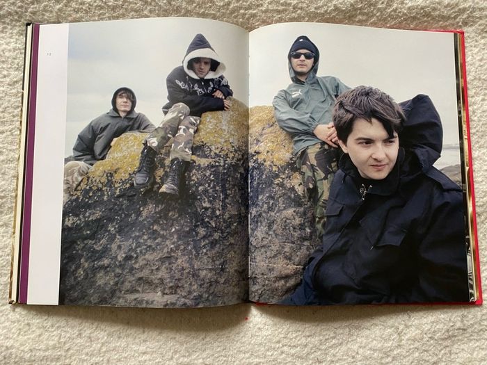 book Assassinated Beauty photographs of the manic street preachers