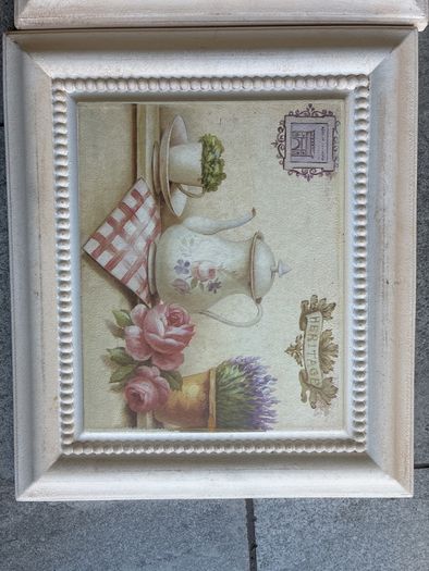 Free wall plaques