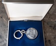 vintage collectable commemorative key ring