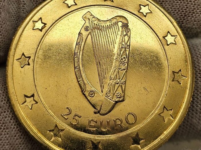Ireland 1996 25 Euro Specimen Pattern Crown Sized Coin