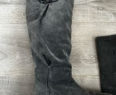 knee boots