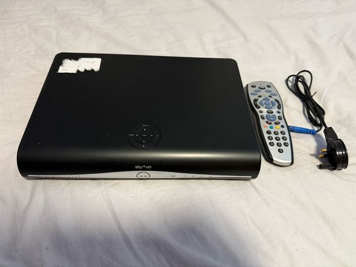 Sky+ HD Box (Wi-Fi build in)
