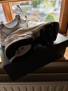 New Balance trainers 530