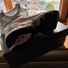 New Balance trainers 530
