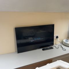 32 Inch Samsung LED TV