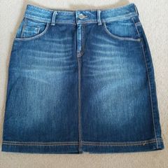 Tommy hilfiger denim skirt