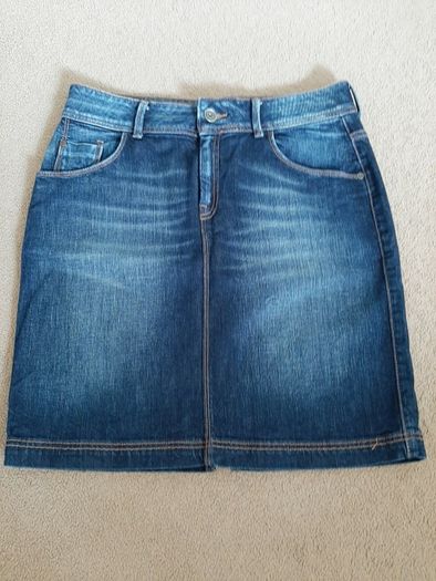 Tommy hilfiger denim skirt
