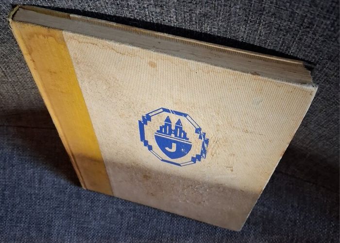 Radio / E. N. Bradley / The English Universities Press / 1961
