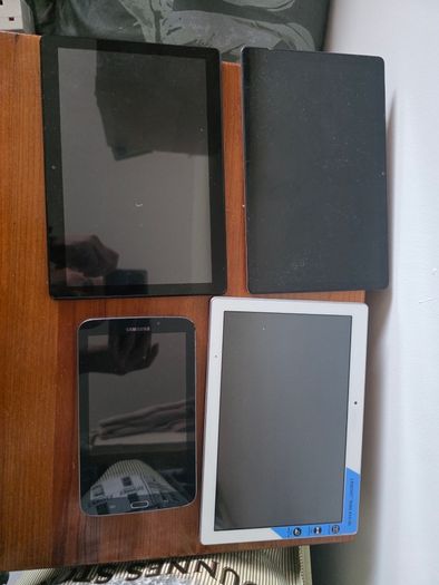 Phones/Tablets