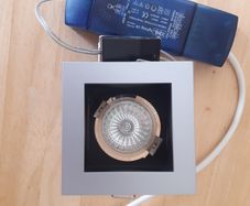 Square MR16 Light Fitting And Transformer