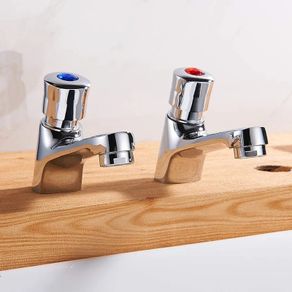 1 Pair Bathroom Sink Taps, Chrome Finish Modern Self Close Tap, 1/2 Hot Cold Mixer Non-concussive Basin Sink Tap for Kitchen Bathroom Hotel Public Toilet