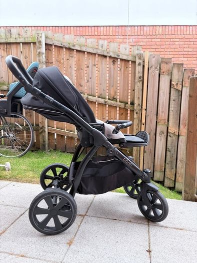 Noordi 2in1 Baby Pram  and Carrycot Excellent Condition