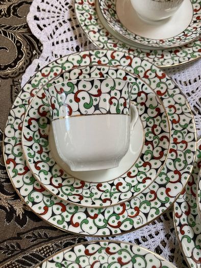 Vintage Tuscan tea set