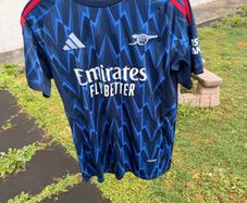 Arsenal 25/26 Away Kit Medium