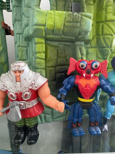 he man  castle grey skull