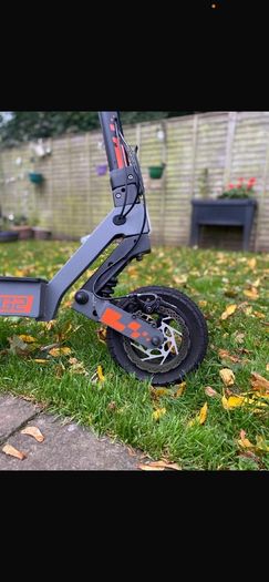 Electric scooter