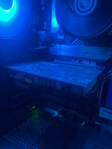 Gaming PC set-up with a 27inch curved Samsung monitor