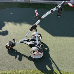 Motocaddy Electric Golf trolley