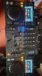 2 xdj700 and Pioneer djm800