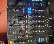 2 xdj700 and Pioneer djm800