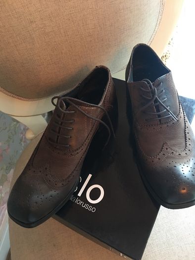 ISLO fully leather shoes. UK 6. Worn twice.