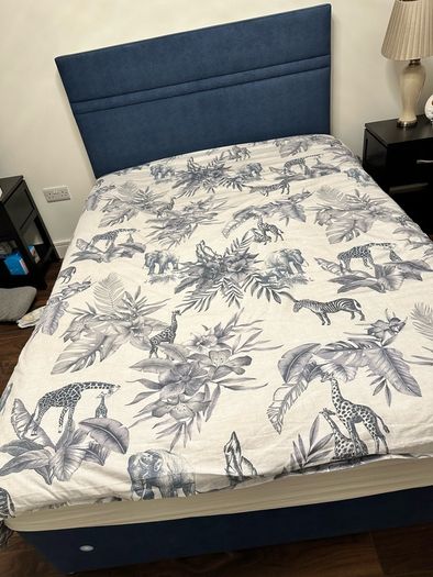 Respa Double Bed