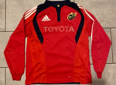 Munster Long sleeved rugby jersey from seasons 2007/2009