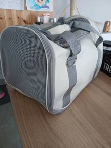 pet carrier