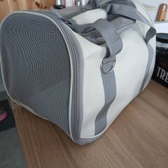 pet carrier