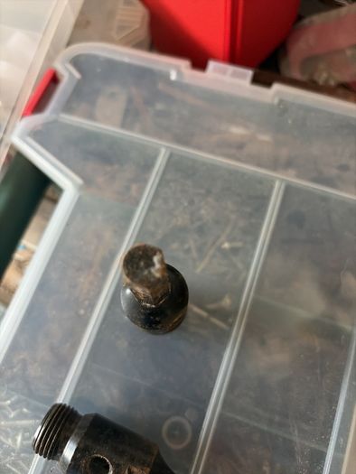 Core bit attachment