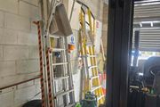 Platform ladders