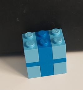 Lego Advent Calendar 2004 - Day 5 item  - Blue Present