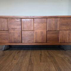 side board