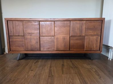 side board