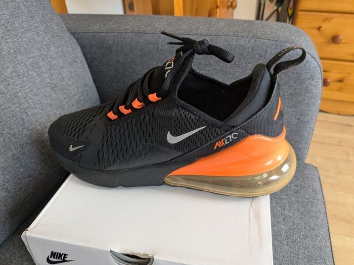 Nike Air Max 270 Size 9