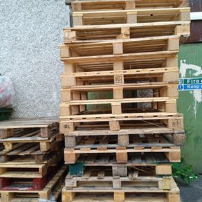 Free Pallets and Timber Frames