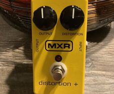 MXR Distortion + plus classic pedal