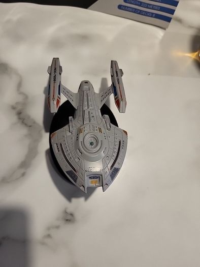 star trek eaglemoss uss equinox