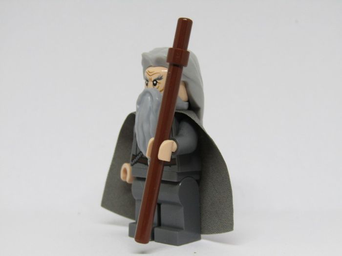 LEGO Gandalf the Grey Minifigure The Hobbit And The Lord of the Rings Set 79014 Brand New From Set Never Displayed