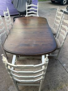table with chairs