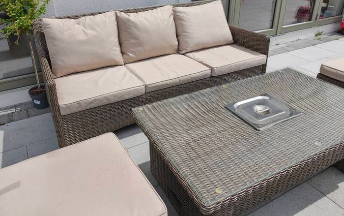 Outdoor furniture set