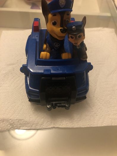 Paw Patrol ( 3 vehicles and 4 Figures )