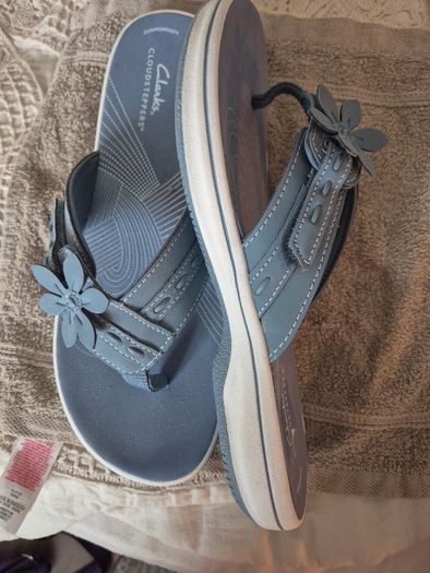 Brinkley opel sandals