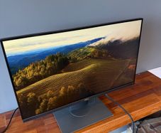 Dell 27" Monitor UP2716D